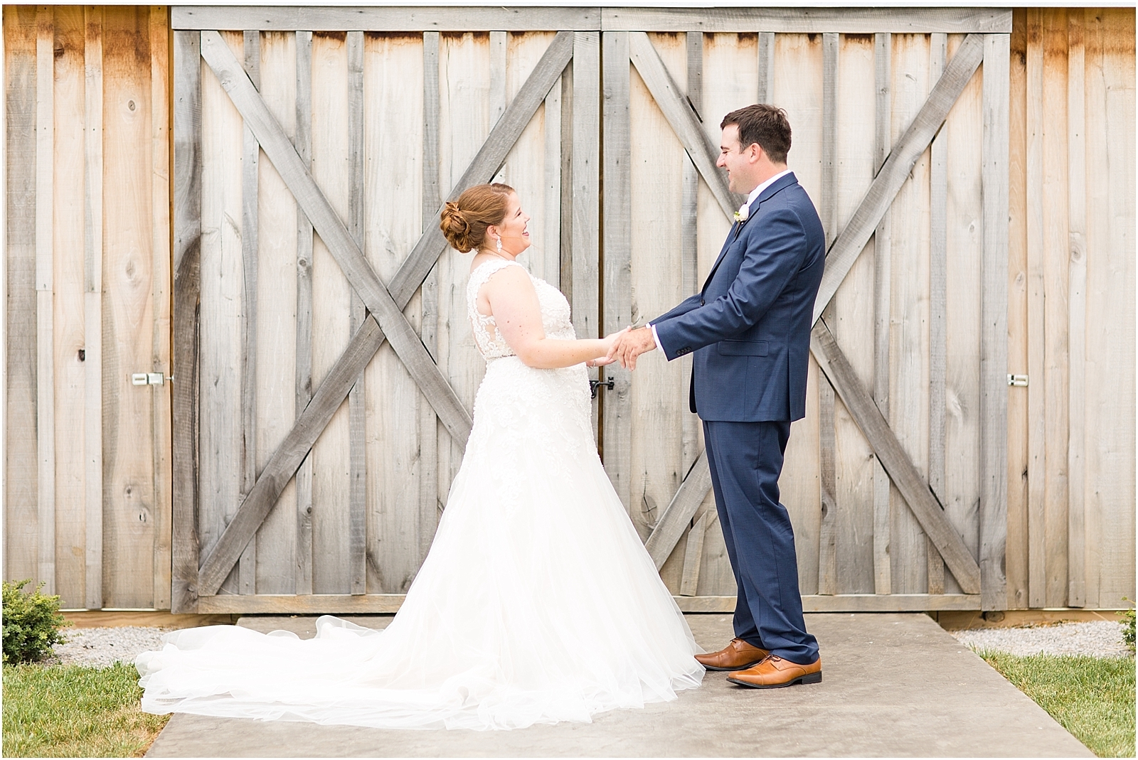 Rachel and Michael | Bret and Brandie Photography | Evansville Wedding Photographers 0028.jpg