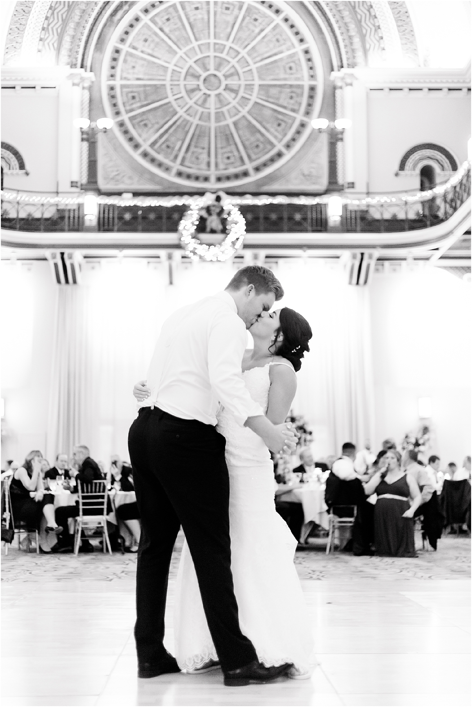 Tori and Jacson | Evansville Wedding Photographer | Bret and Brandie Photography0079.jpg