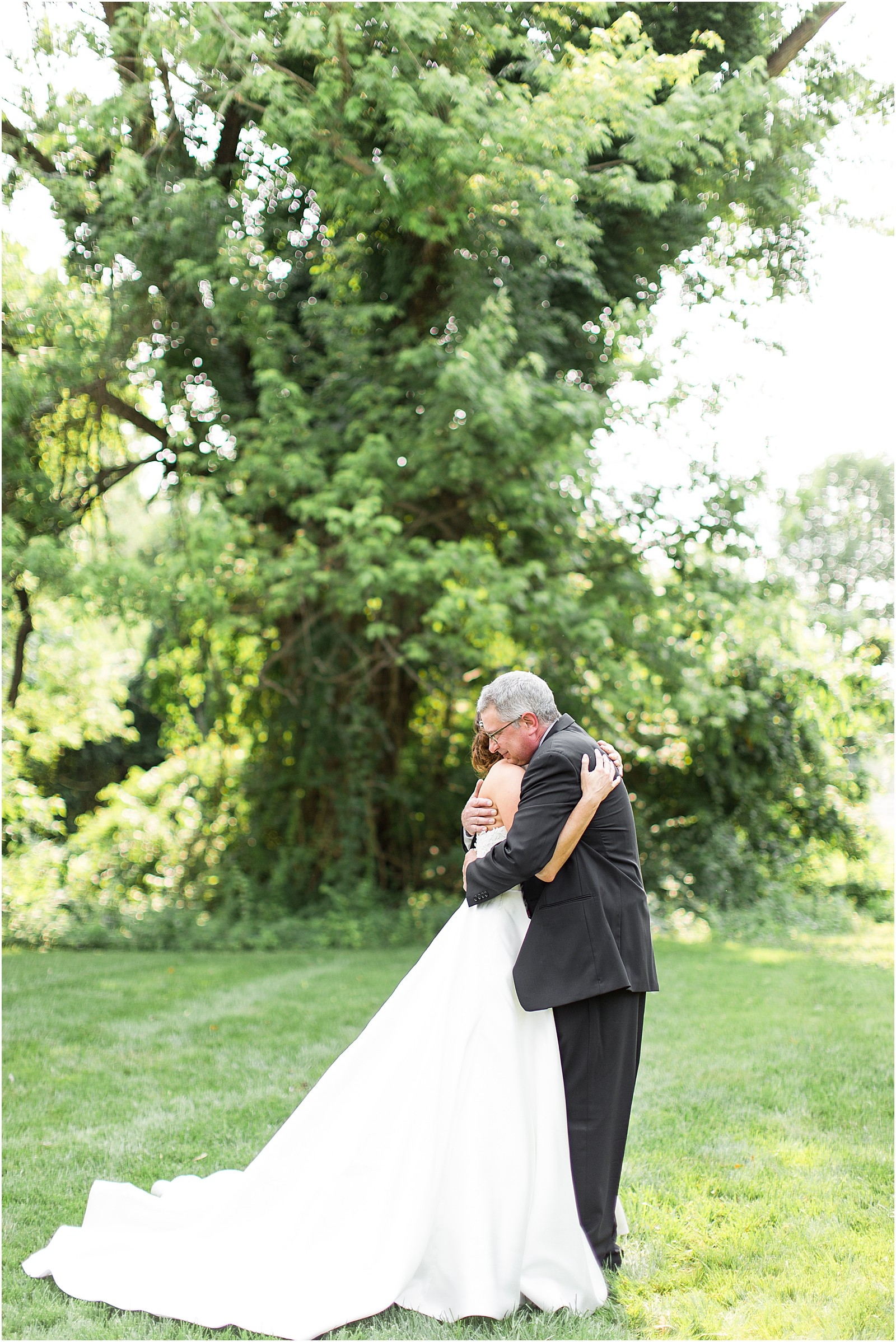 A Evansville Indiana Backyard Wedding | Bailey and Ben 050.jpg