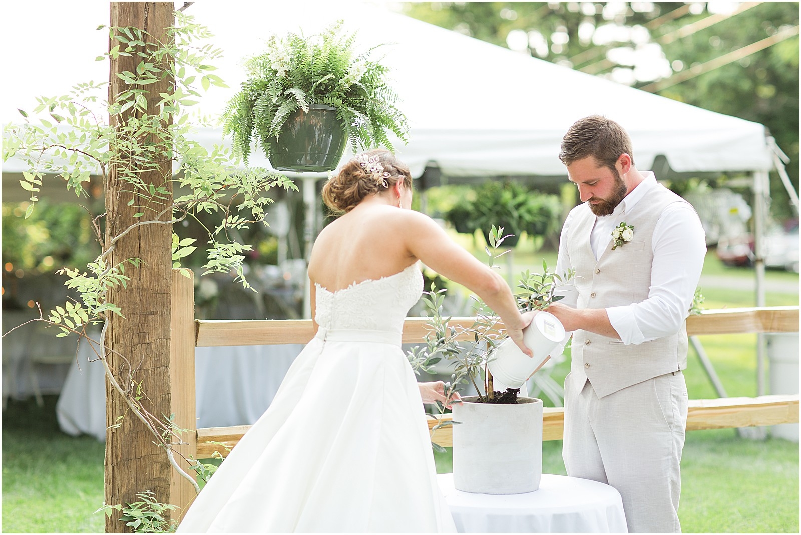 A Evansville Indiana Backyard Wedding | Bailey and Ben 067.jpg