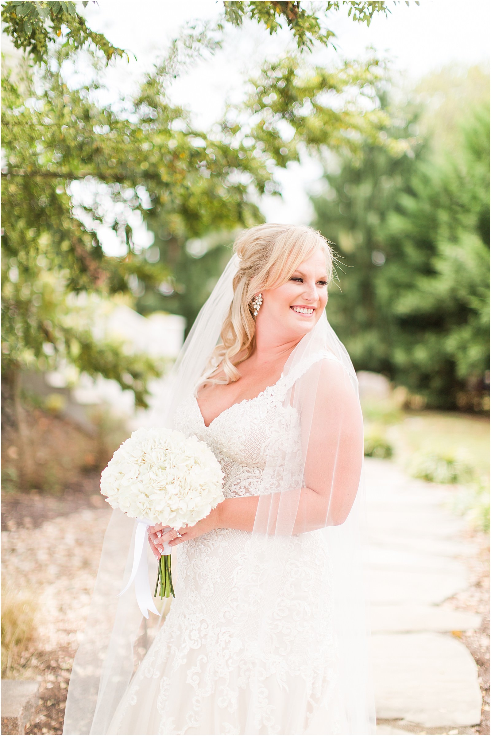 A Stunning Wedding at Walker's Bluff | Bret and Brandie | Evansville ...