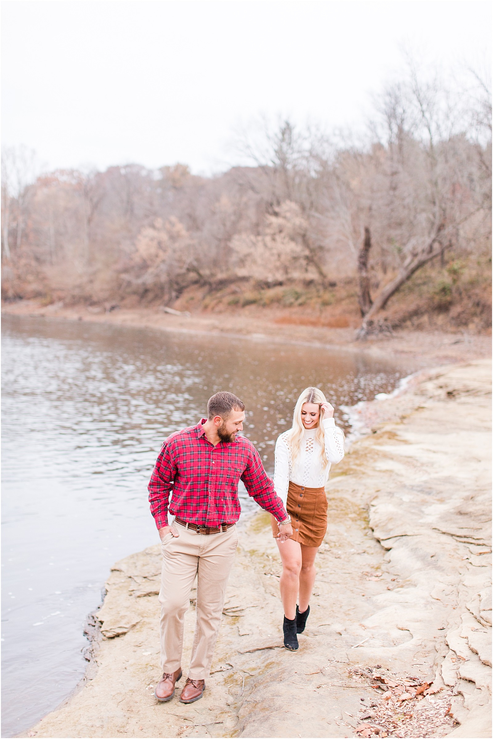 An sweet and snuggly fall anniversary session in Loogootee, Indiana. | #anniversarysession #fallsession #southernindianawedding | 009.jpg