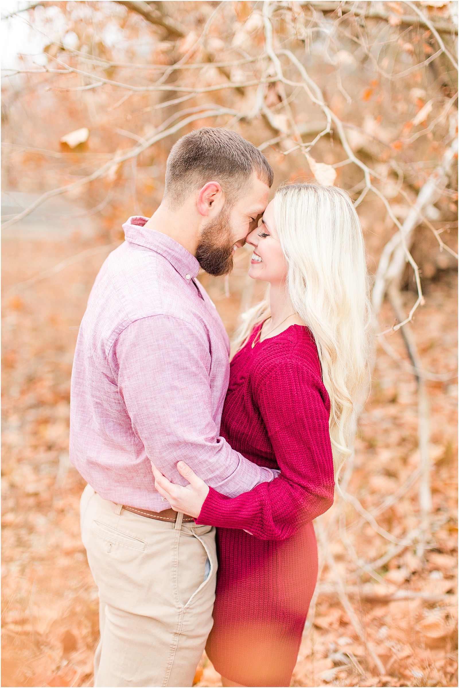 An sweet and snuggly fall anniversary session in Loogootee, Indiana. | #anniversarysession #fallsession #southernindianawedding | 014.jpg