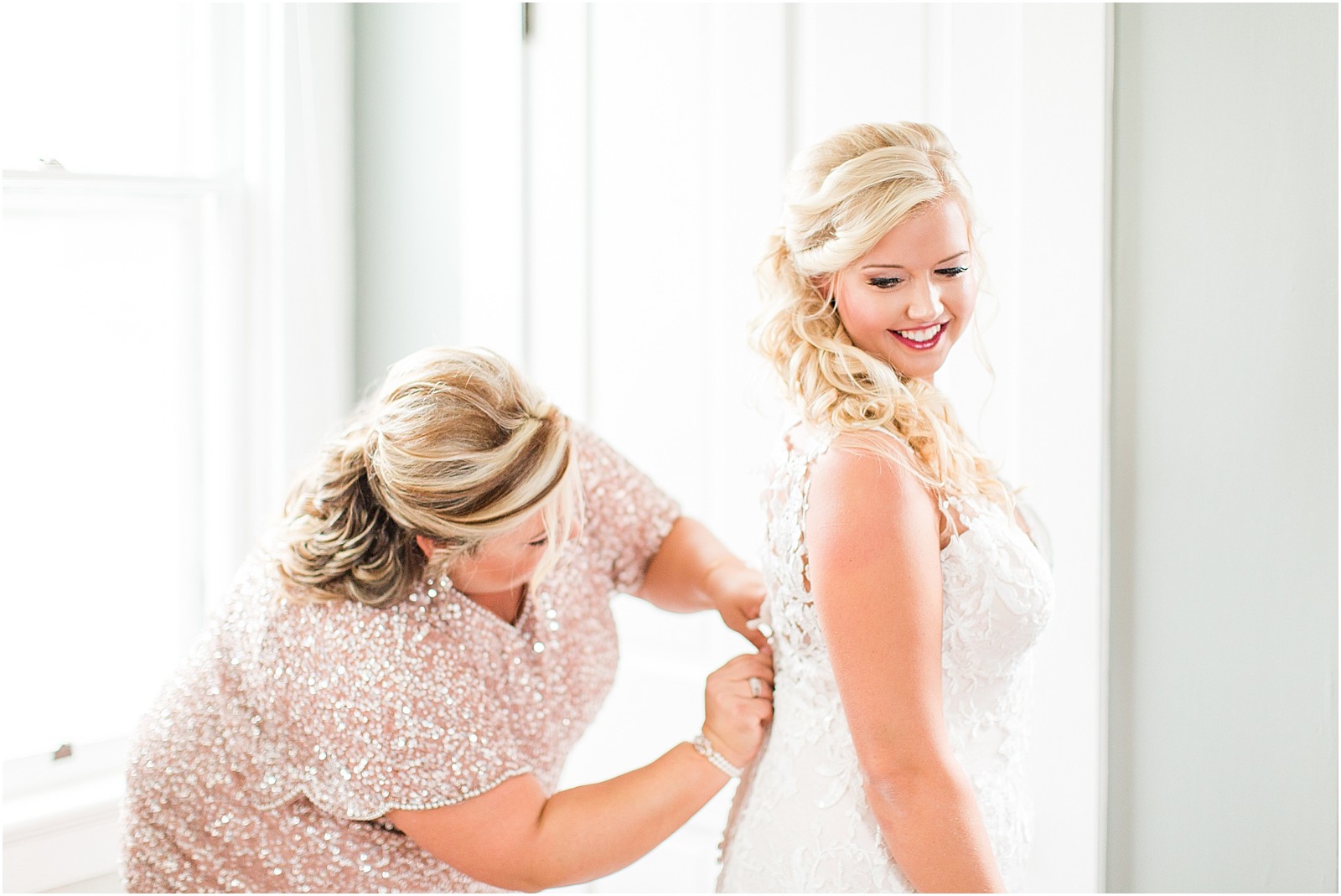 Haylee and Dillon's Evansville, Indiana wedding by Bret and Brandie Photography.0014.jpg