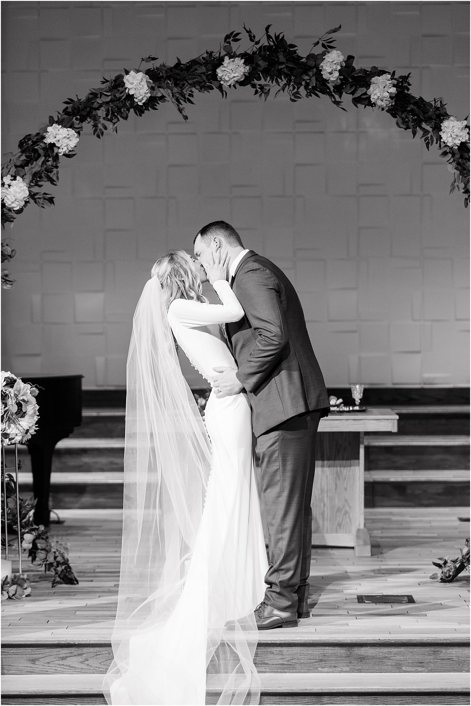 Kaitlyn and Andrew | Evansville Indiana Wedding | Bret and Brandie Photography0077.jpg
