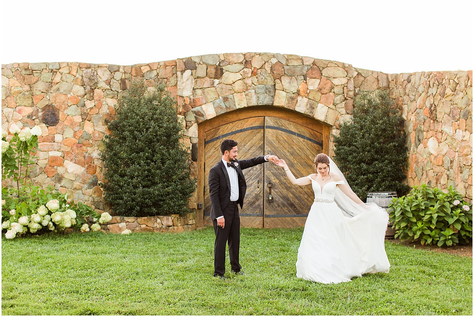 A Beautiful Virgina Wedding at Stone Tower Winery Bret and Brandie Photography 0181.jpg