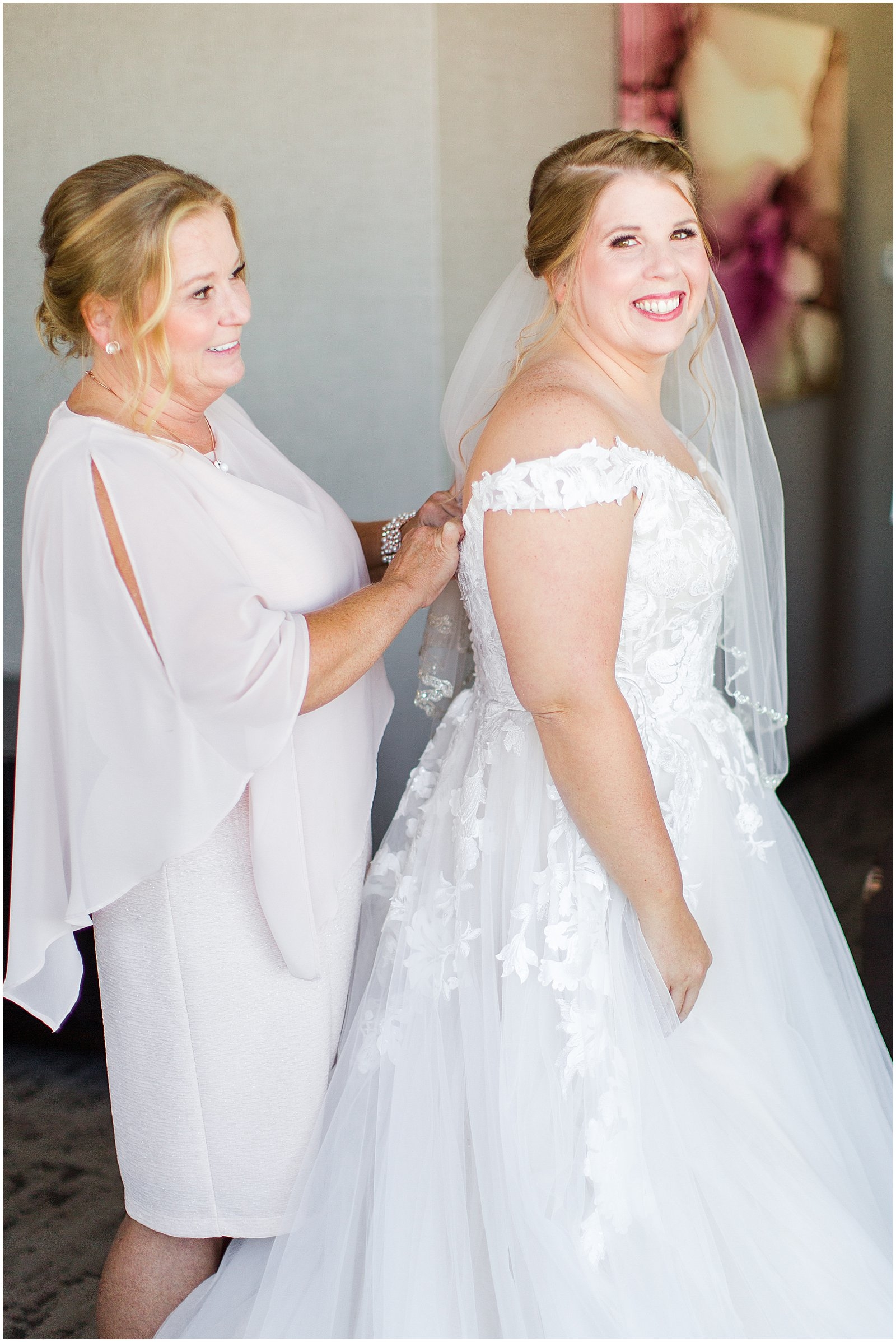 A Beautiful Summer Wedding at Funxion | Amber and Alex | Bret and Brandie Photography0014.jpg