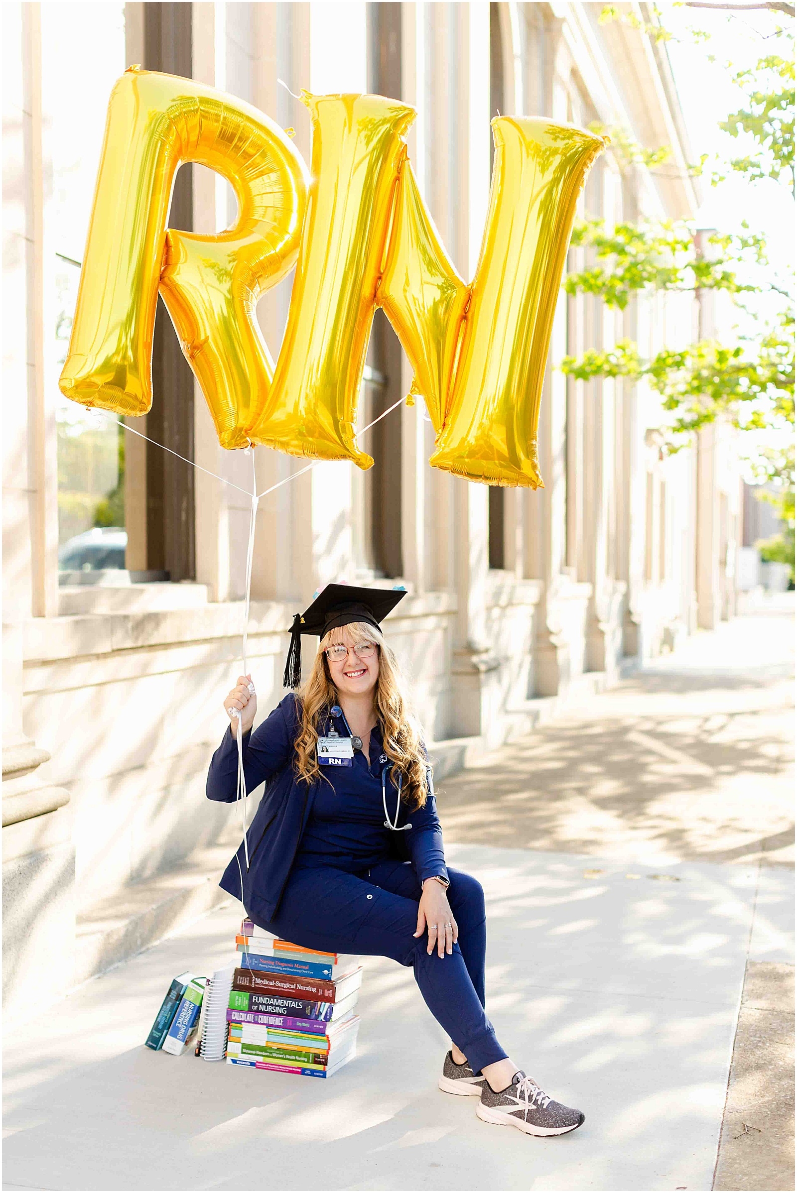 Amanda Graduation Session | 2021Bret and Brandie | Evansville Photographers | @bretandbrandie-0001.jpg
