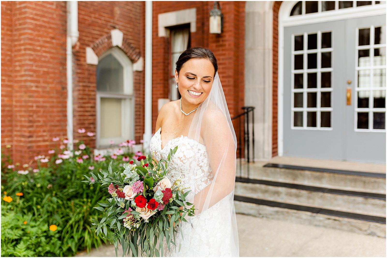 Deidra and Andrew | A Huntingburgh Indiana Wedding Bret and Brandie | Evansville Photographers | @bretandbrandie-0070.jpg