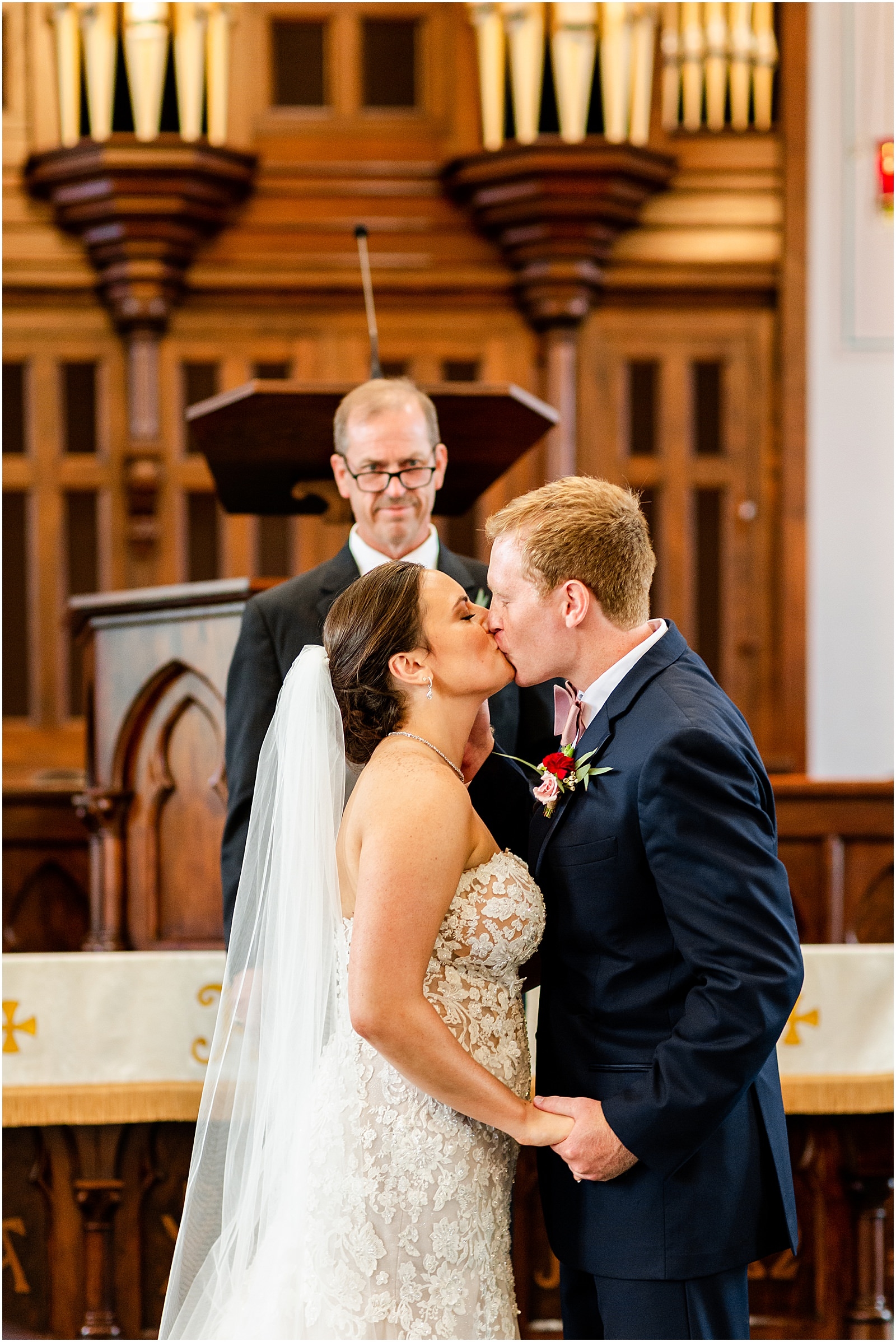 Deidra and Andrew | A Huntingburgh Indiana Wedding Bret and Brandie | Evansville Photographers | @bretandbrandie-0111.jpg