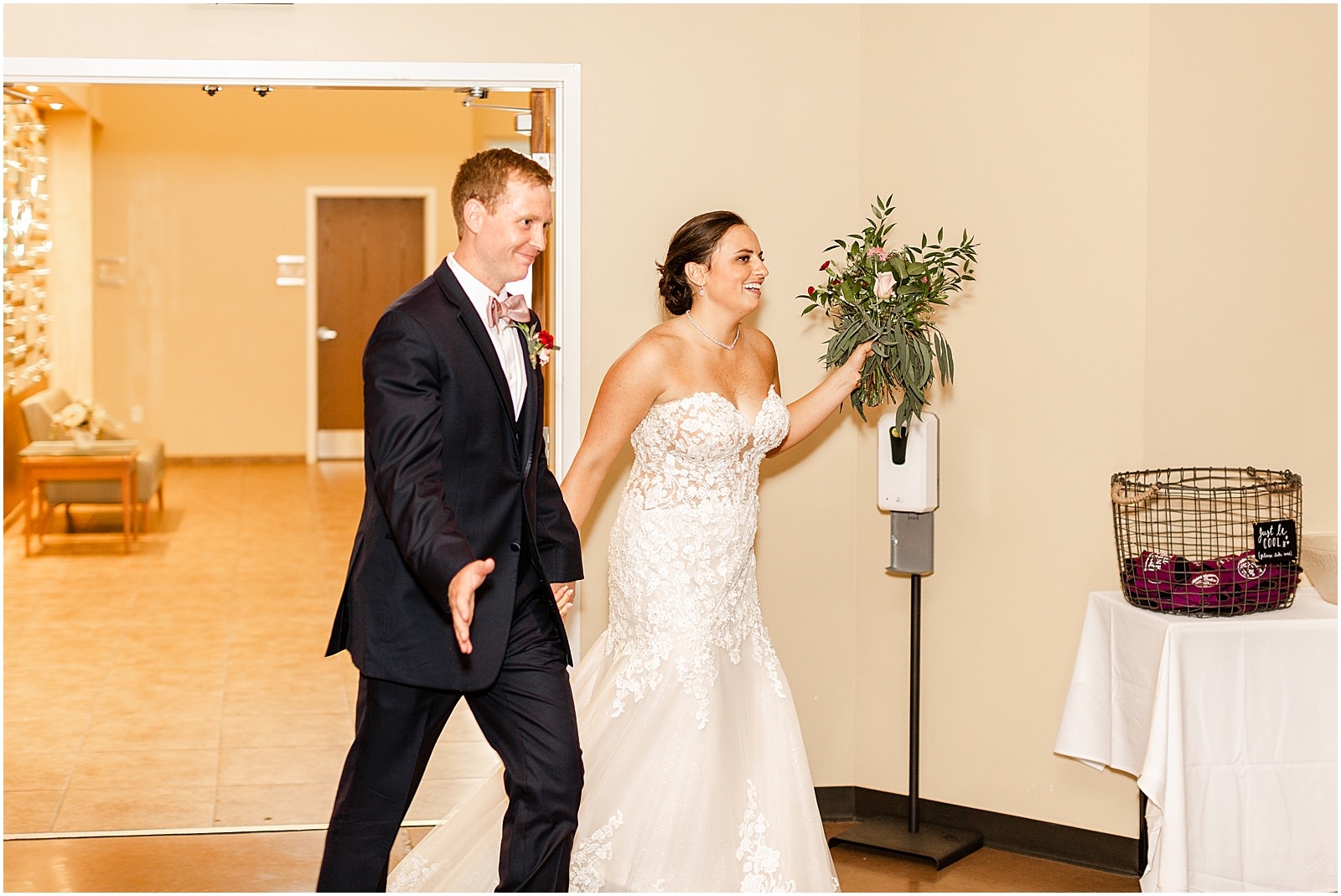 Deidra and Andrew | A Huntingburgh Indiana Wedding Bret and Brandie | Evansville Photographers | @bretandbrandie-0139.jpg