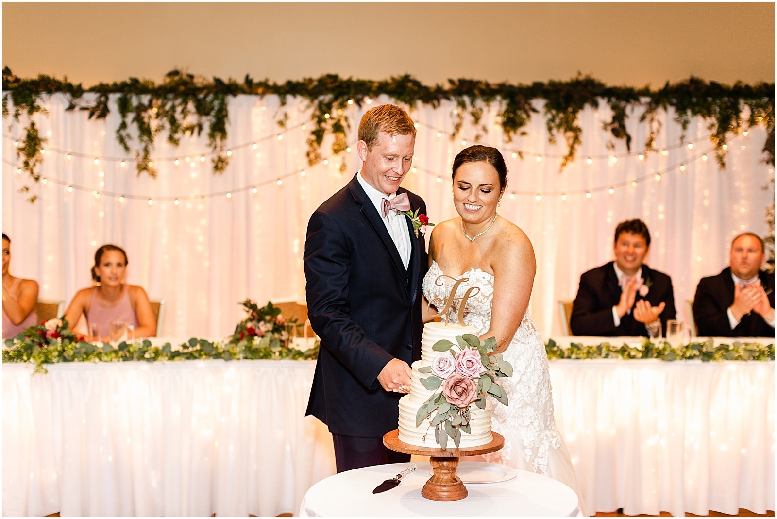 Deidra and Andrew | A Huntingburgh Indiana Wedding Bret and Brandie | Evansville Photographers | @bretandbrandie-0140.jpg