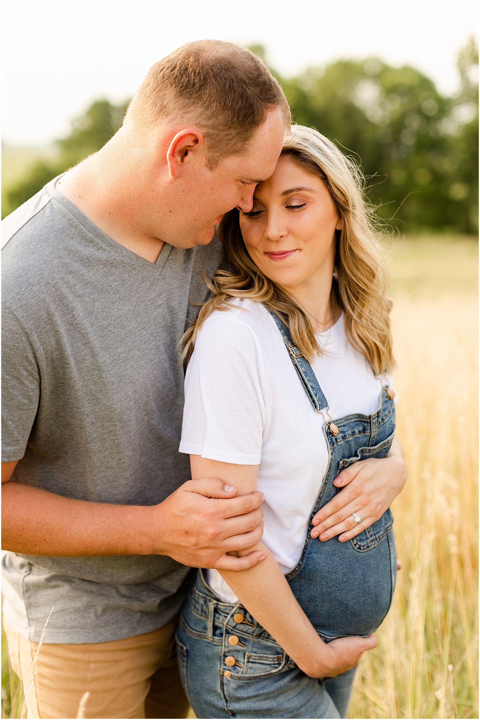 Kaitlyn and Andrew's Maternity SessionBret and Brandie | Evansville Photographers | @bretandbrandie-0002.jpg