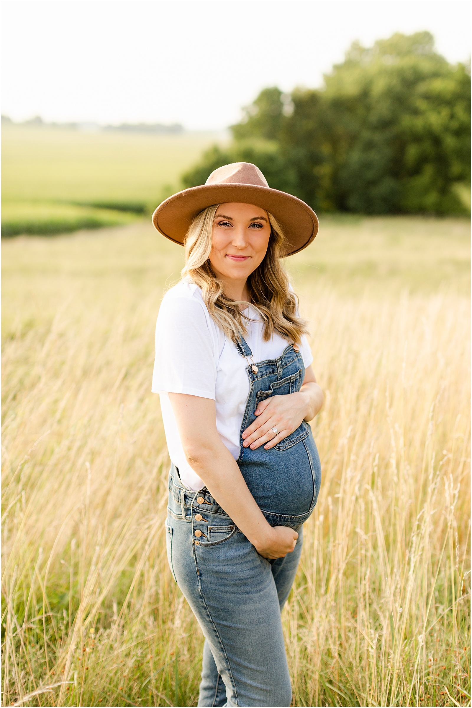 Kaitlyn and Andrew's Maternity SessionBret and Brandie | Evansville Photographers | @bretandbrandie-0005.jpg