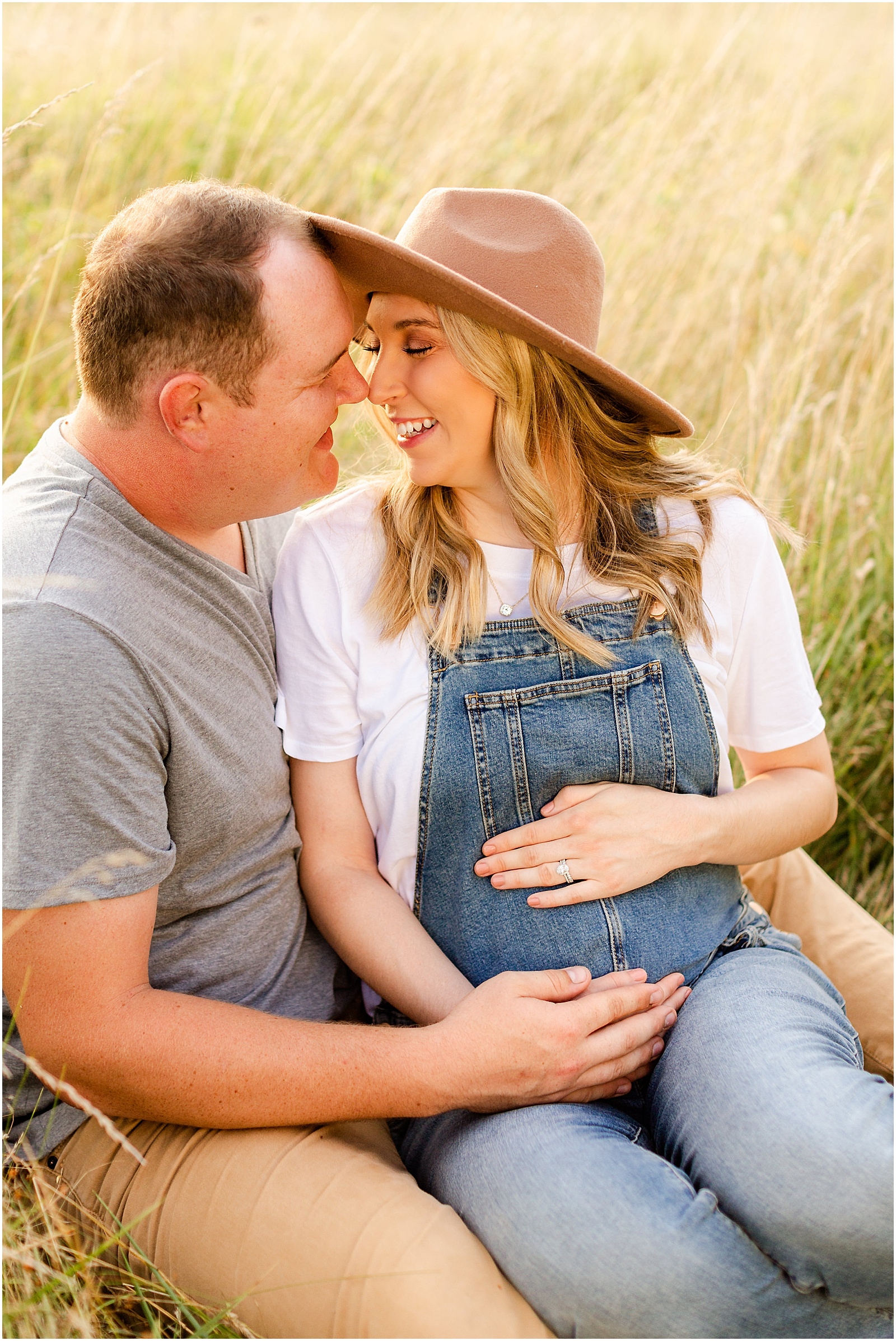 Kaitlyn and Andrew's Maternity SessionBret and Brandie | Evansville Photographers | @bretandbrandie-0017.jpg