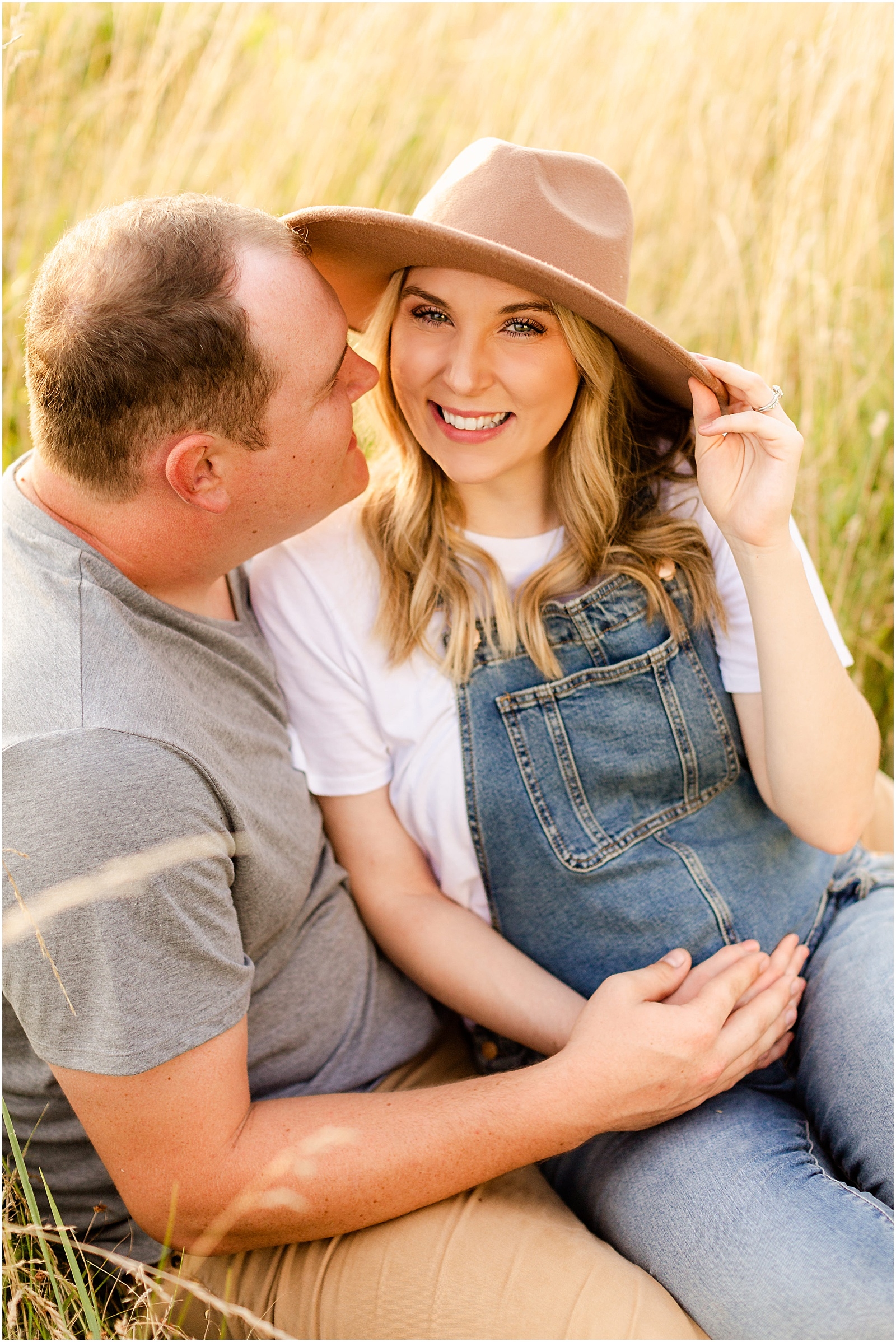Kaitlyn and Andrew's Maternity SessionBret and Brandie | Evansville Photographers | @bretandbrandie-0019.jpg