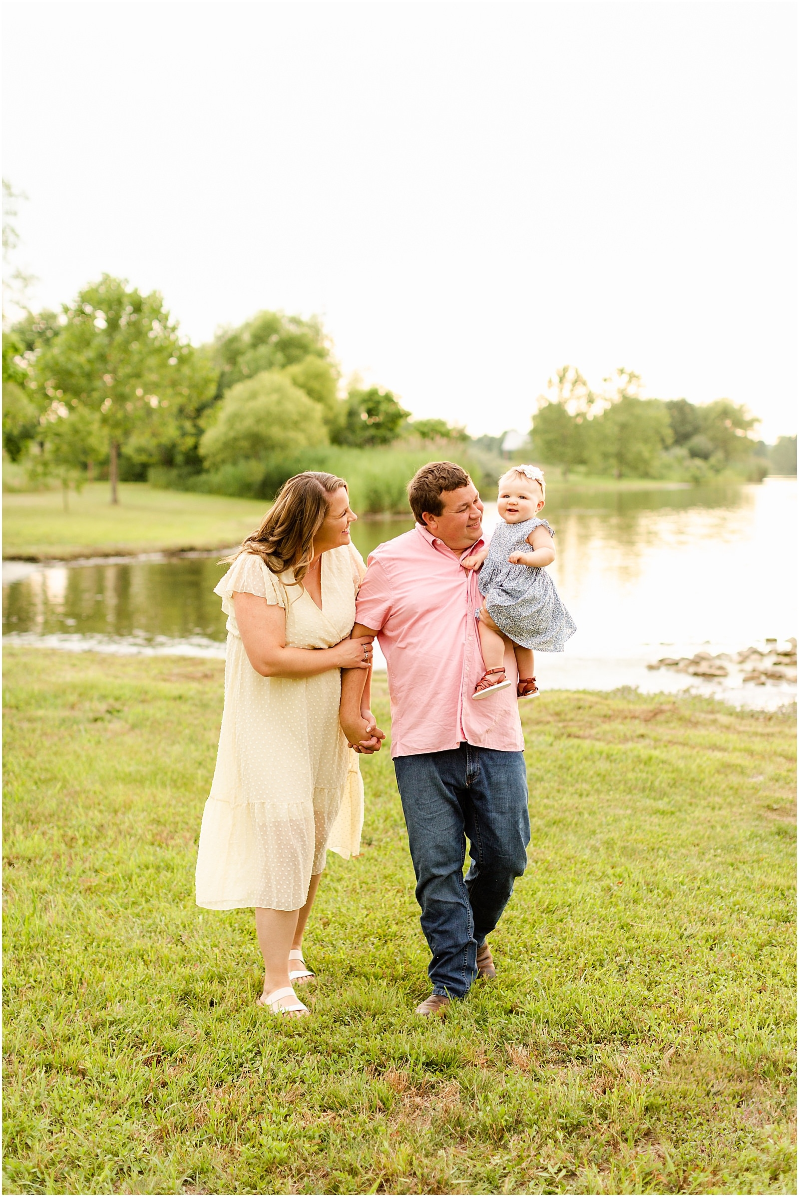 Kaufmann Family Bret and Brandie | Evansville Photographers | @bretandbrandie-0008.jpg