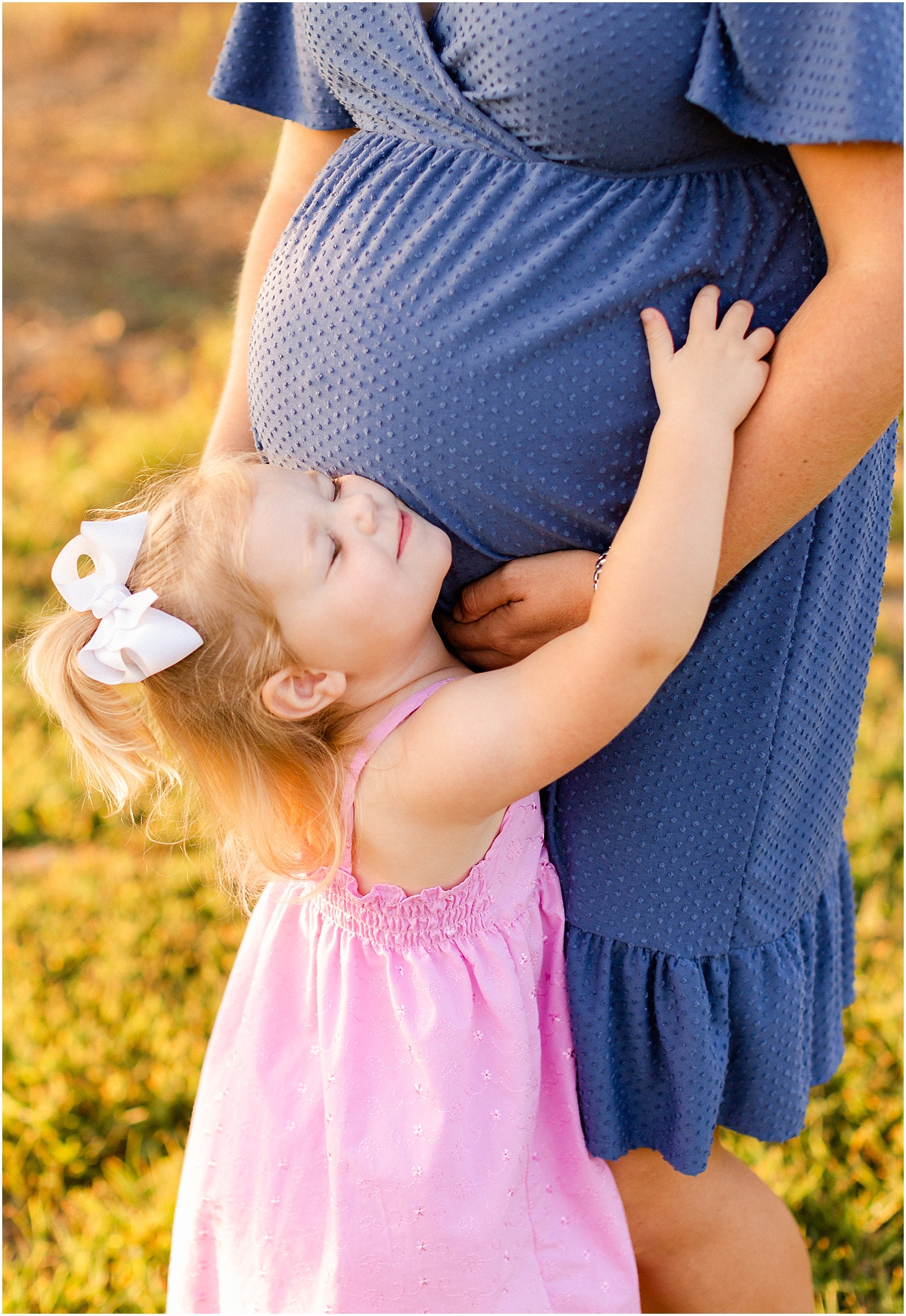Richardson Maternity Session | Bret and Brandie | Evansville Photographers | @bretandbrandie-0008.jpg