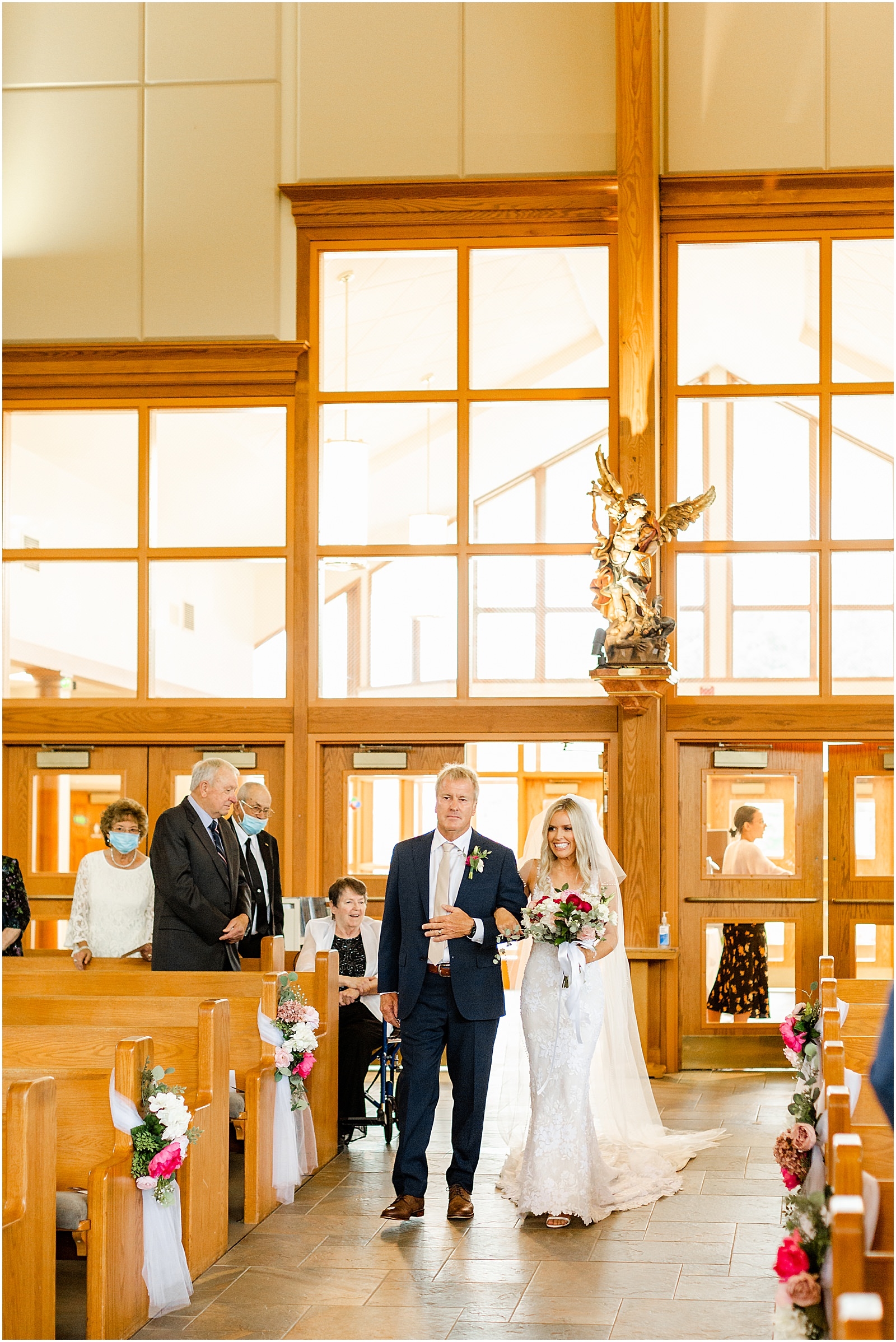 An Evansville Country Club Wedding | Madison and Christiaan | Bret and Brandie | Evansville Photographers | @bretandbrandie-0115.jpg