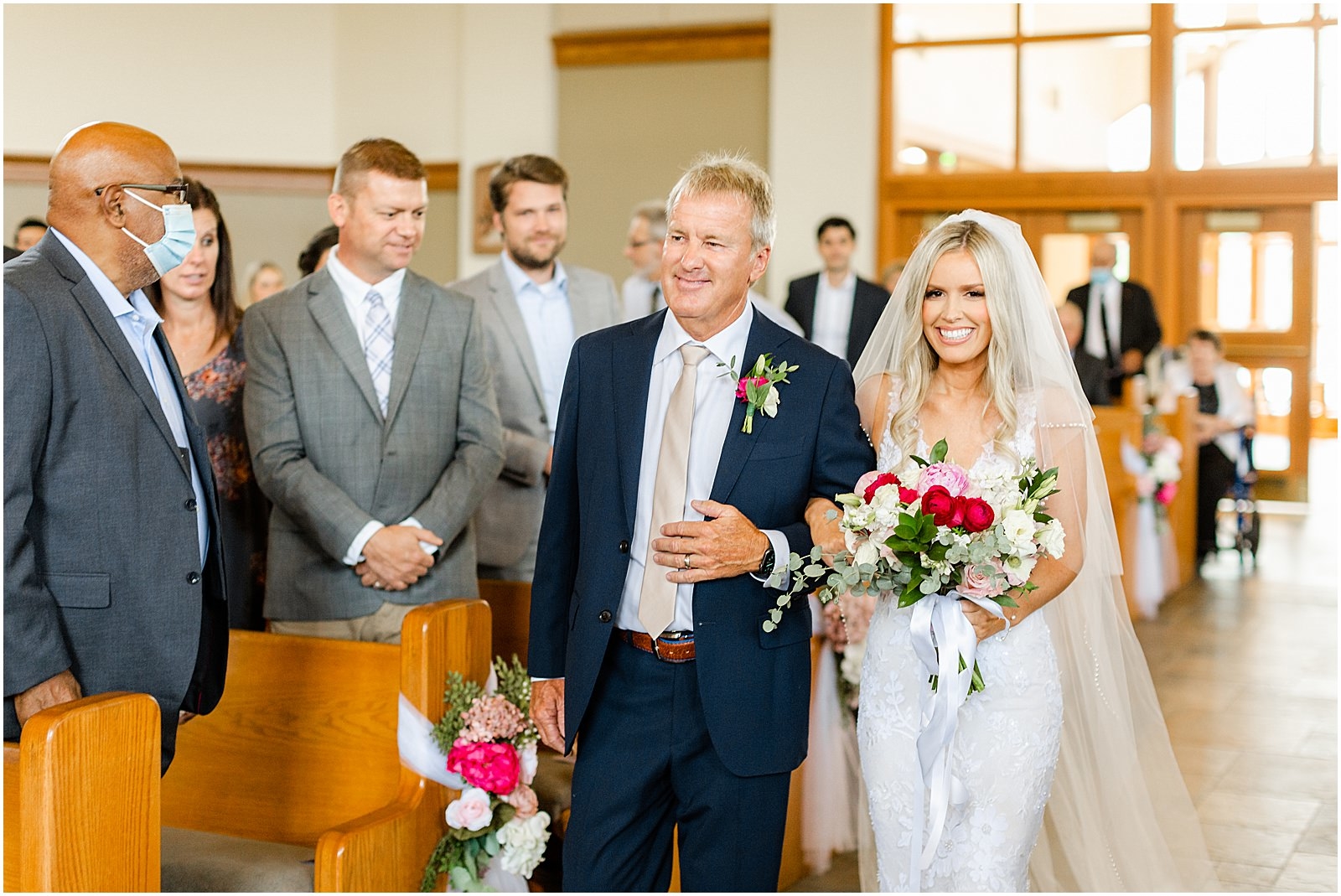An Evansville Country Club Wedding | Madison and Christiaan | Bret and Brandie | Evansville Photographers | @bretandbrandie-0116.jpg