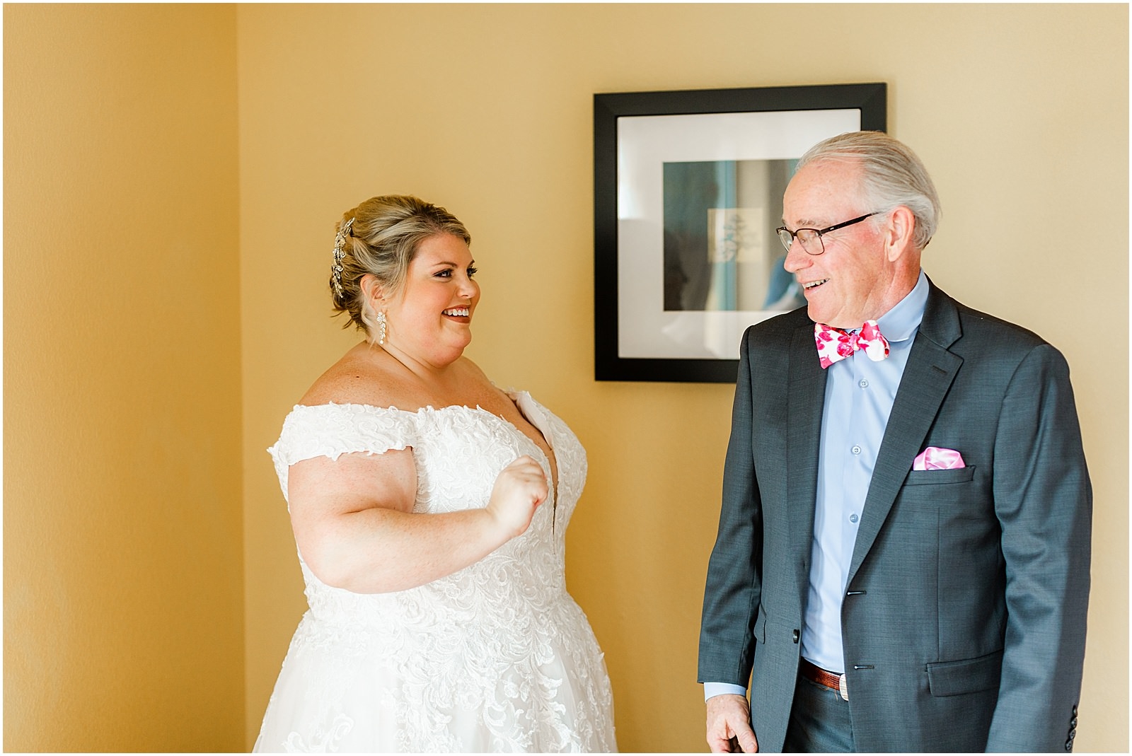 Brittany and Neil's Wedding at Neu Chapel Bret and Brandie | Evansville Photographers | @bretandbrandie-0034.jpg