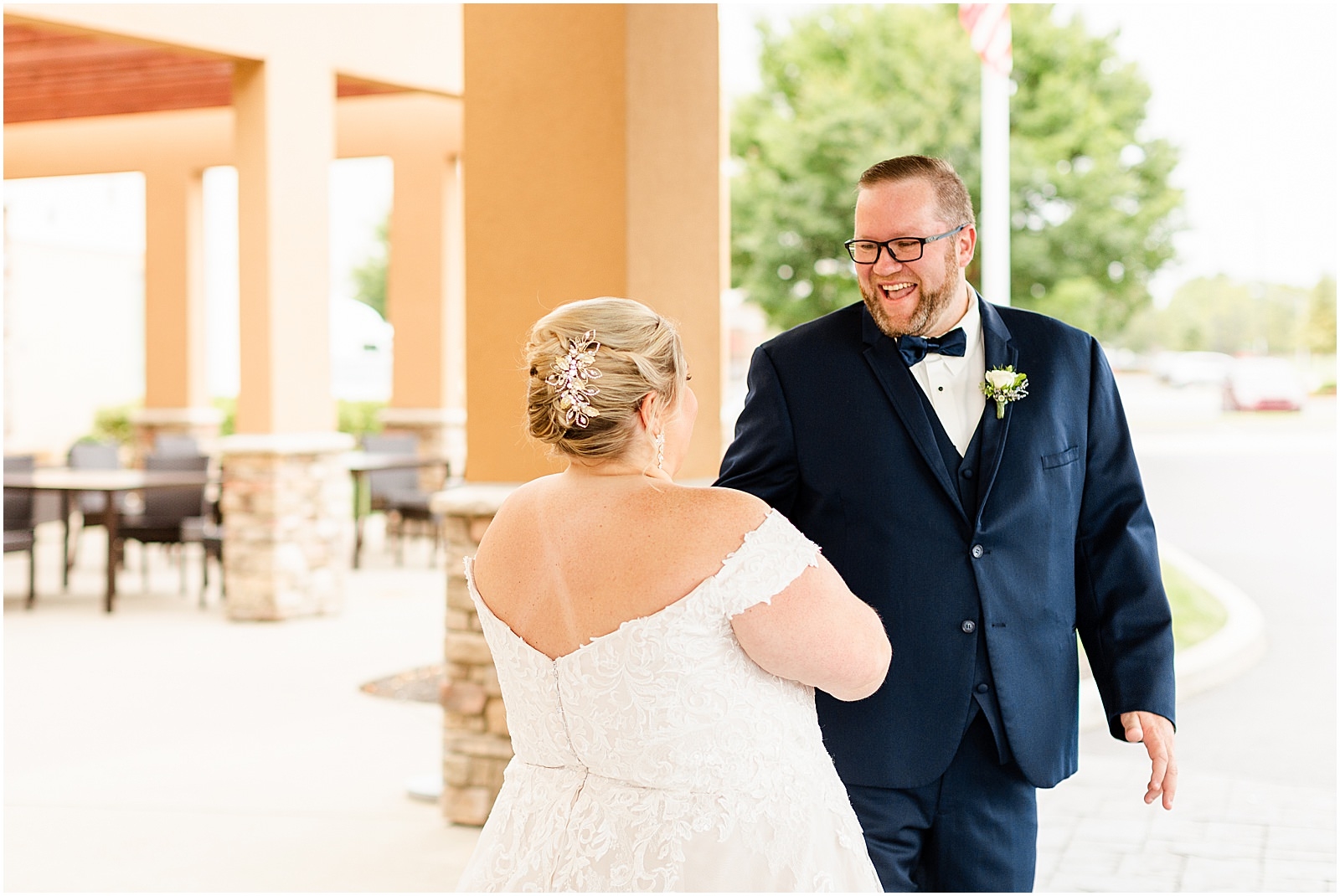 Brittany and Neil's Wedding at Neu Chapel Bret and Brandie | Evansville Photographers | @bretandbrandie-0038.jpg