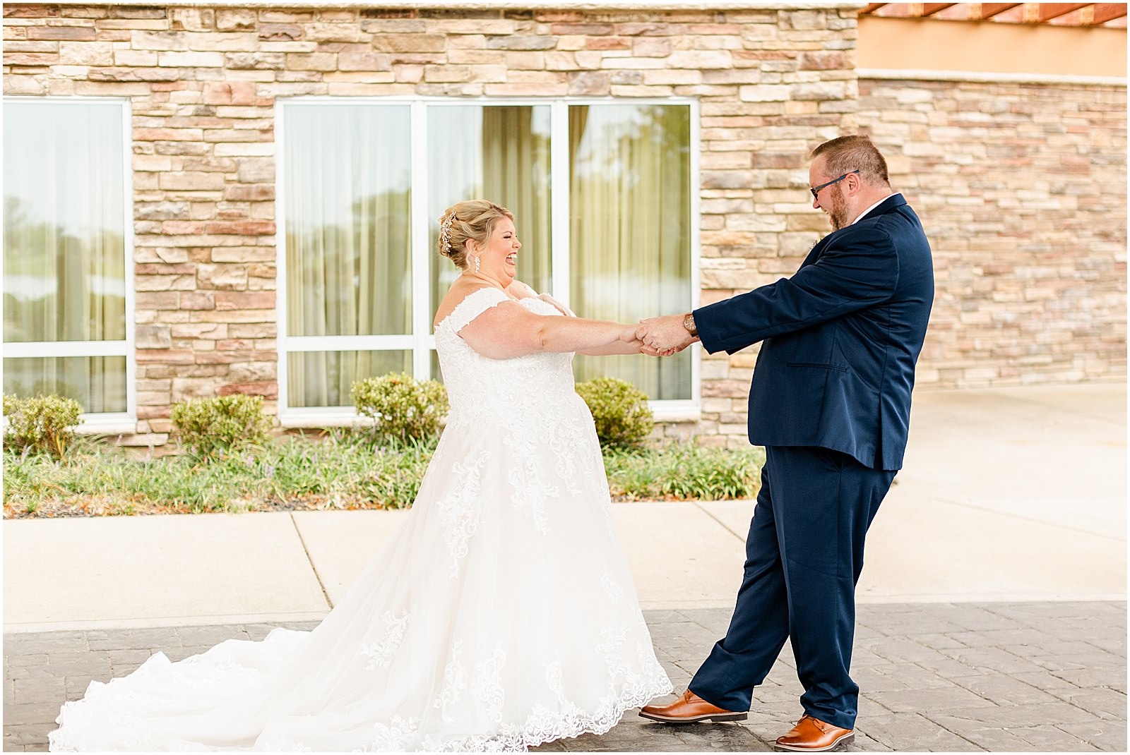 Brittany and Neil's Wedding at Neu Chapel Bret and Brandie | Evansville Photographers | @bretandbrandie-0041.jpg