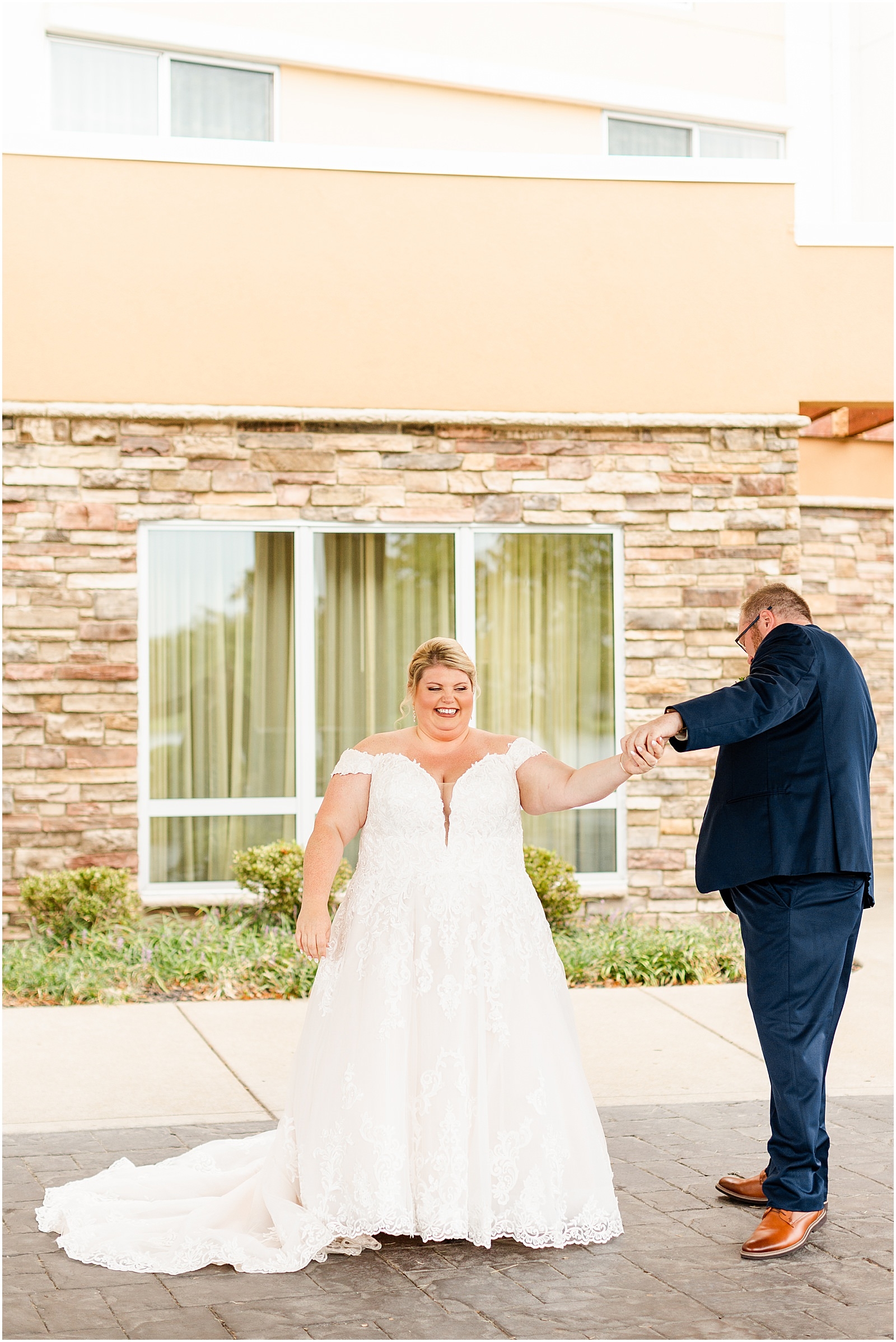 Brittany and Neil's Wedding at Neu Chapel Bret and Brandie | Evansville Photographers | @bretandbrandie-0043.jpg