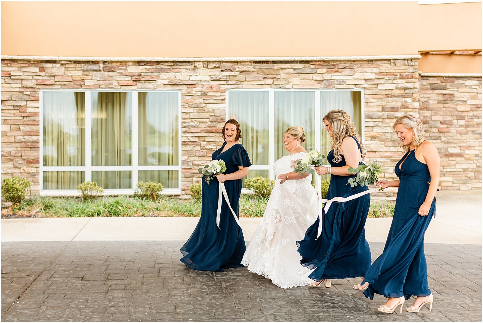 Brittany and Neil's Wedding at Neu Chapel Bret and Brandie | Evansville Photographers | @bretandbrandie-0061.jpg