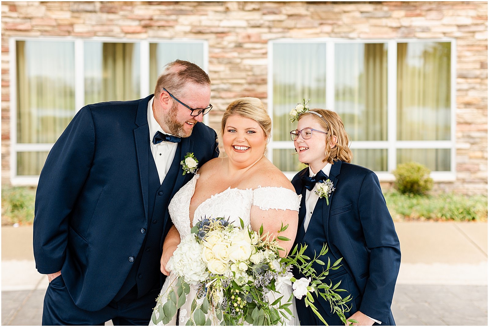 Brittany and Neil's Wedding at Neu Chapel Bret and Brandie | Evansville Photographers | @bretandbrandie-0070.jpg