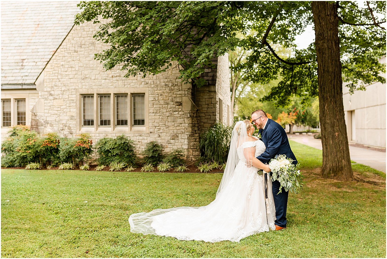 Brittany and Neil's Wedding at Neu Chapel Bret and Brandie | Evansville Photographers | @bretandbrandie-0075.jpg