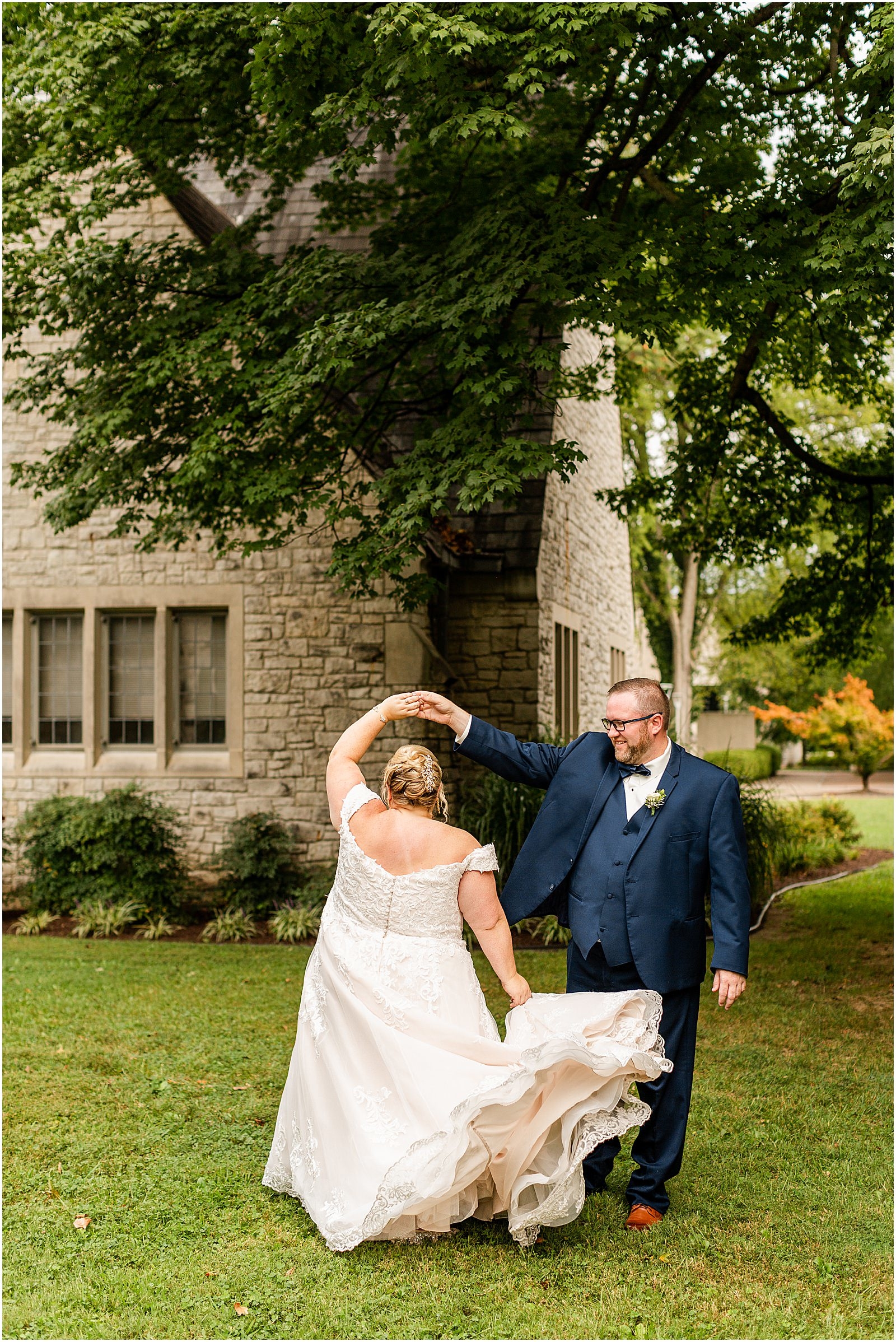 Brittany and Neil's Wedding at Neu Chapel Bret and Brandie | Evansville Photographers | @bretandbrandie-0081.jpg