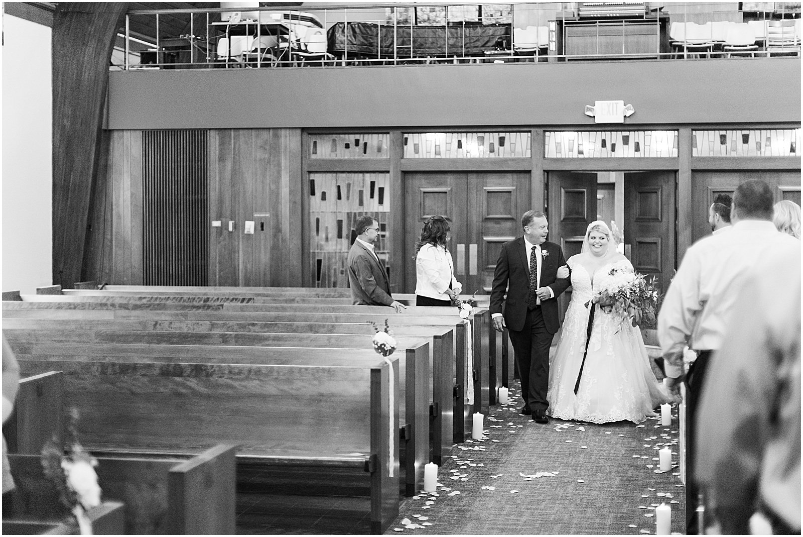 Brittany and Neil's Wedding at Neu Chapel Bret and Brandie | Evansville Photographers | @bretandbrandie-0084.jpg