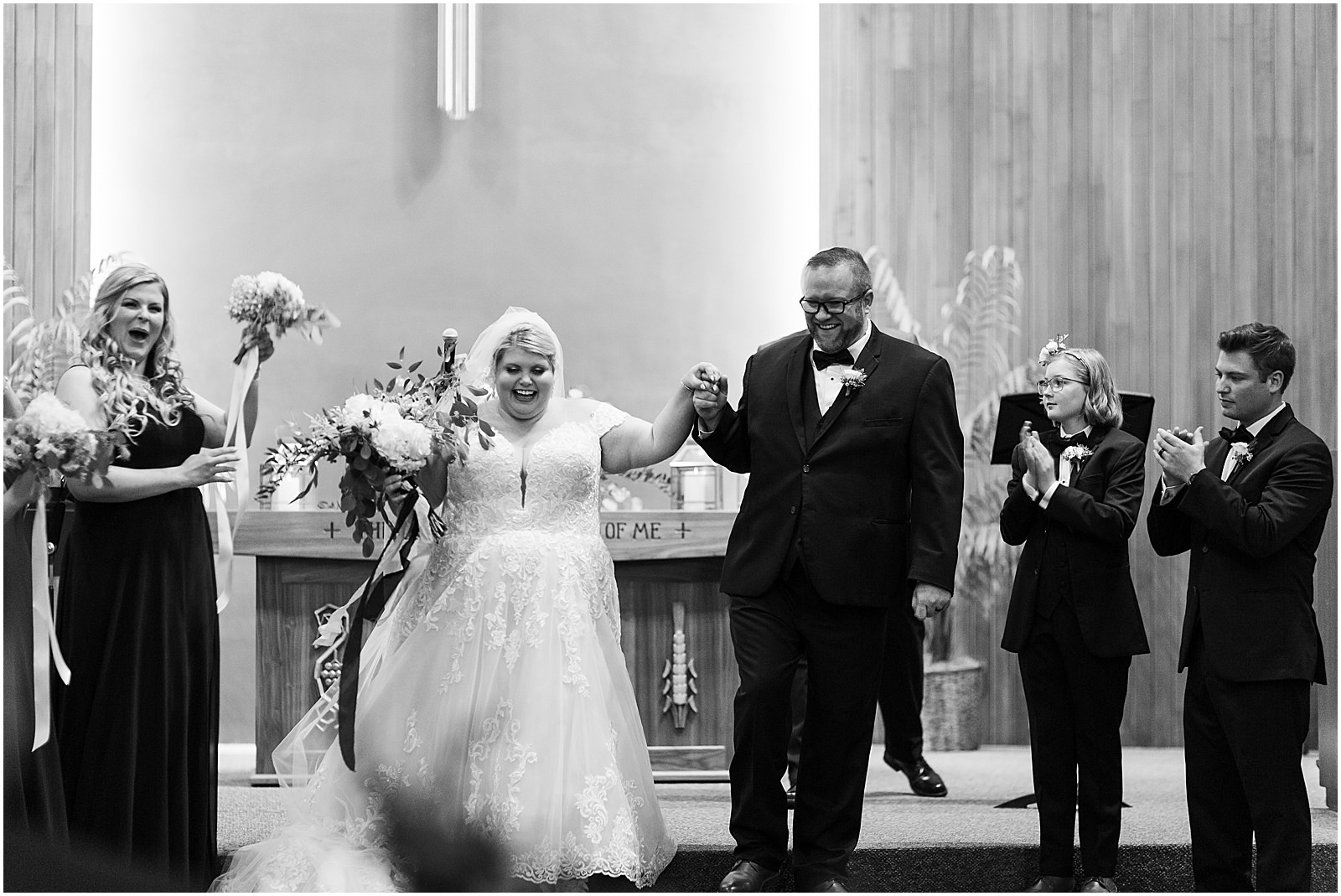Brittany and Neil's Wedding at Neu Chapel Bret and Brandie | Evansville Photographers | @bretandbrandie-0089.jpg