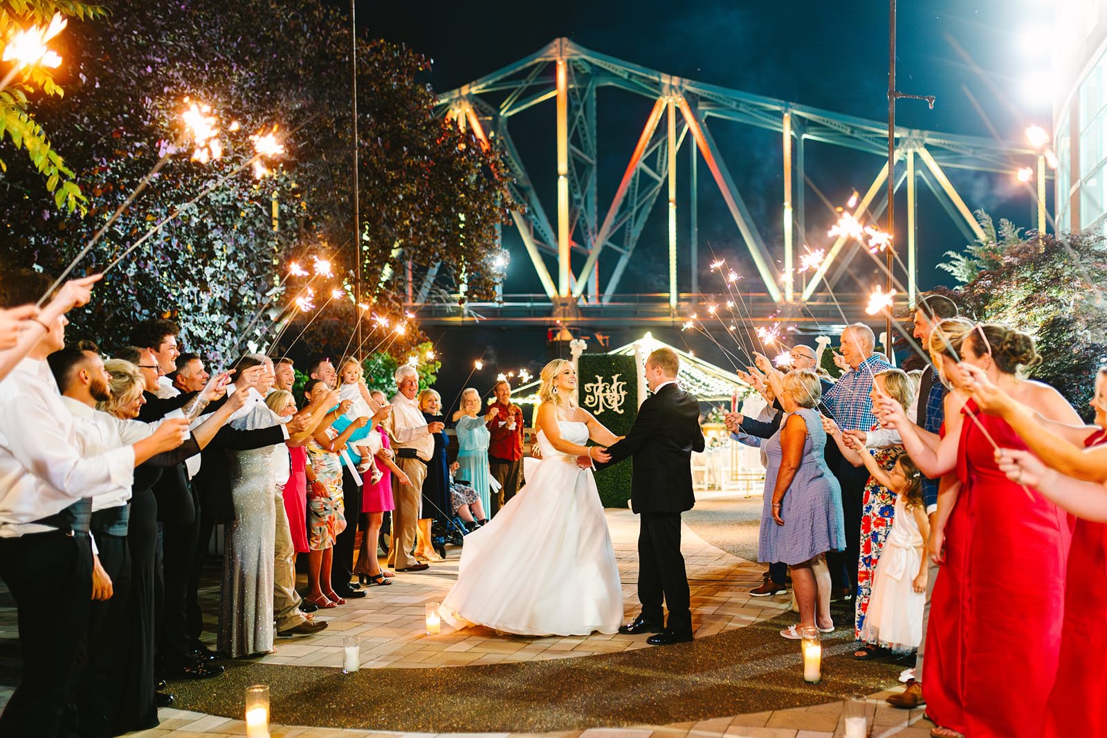 A Downtown Owensboro Wedding at River Park Center | Kaitlin & Justin159.jpg